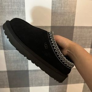 UGG TASMAN SLIPPERS SIZE 7